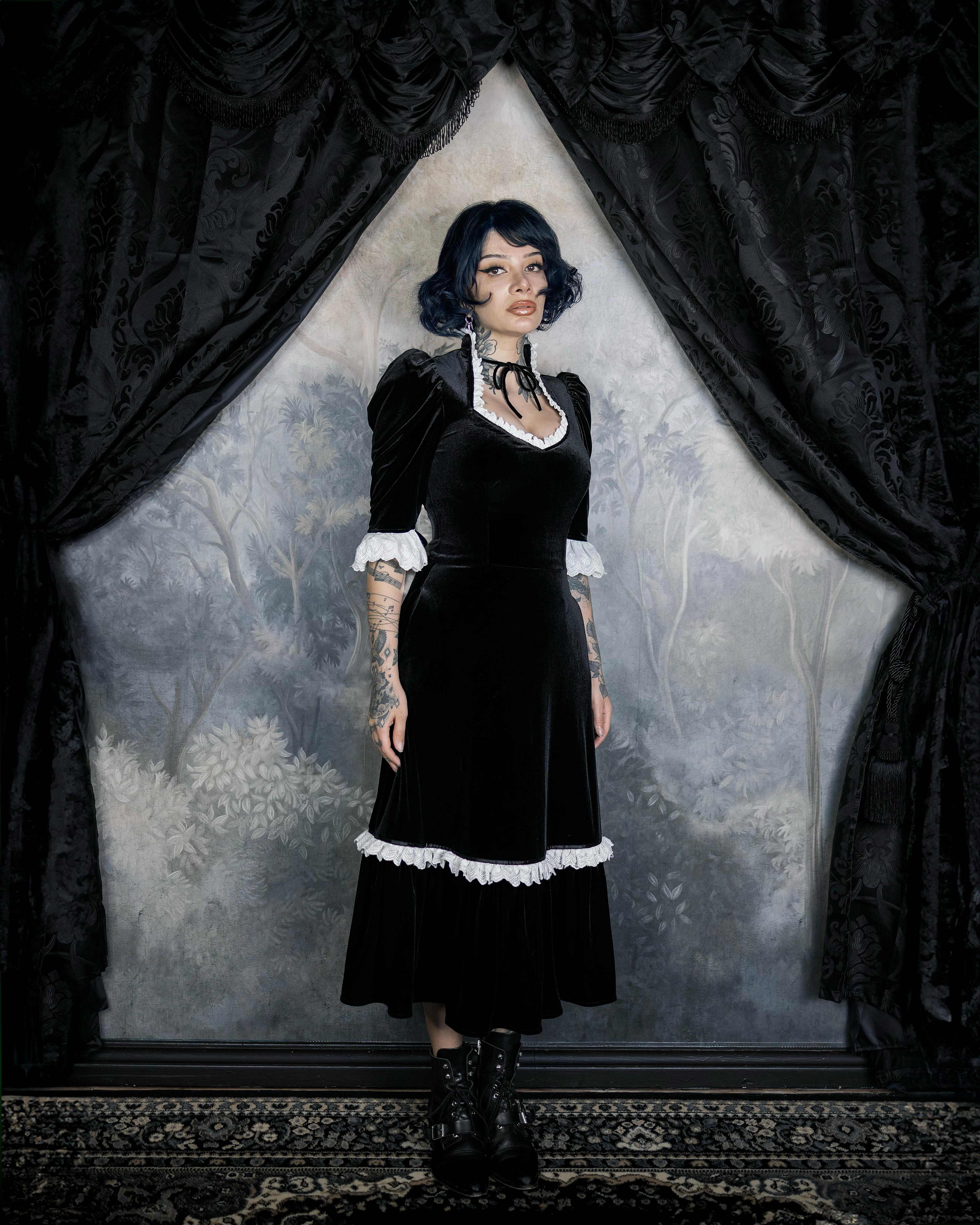 Lillia Smitty exclusive パーティーロングドレス 黒 1_7.jpg?v=1770664728