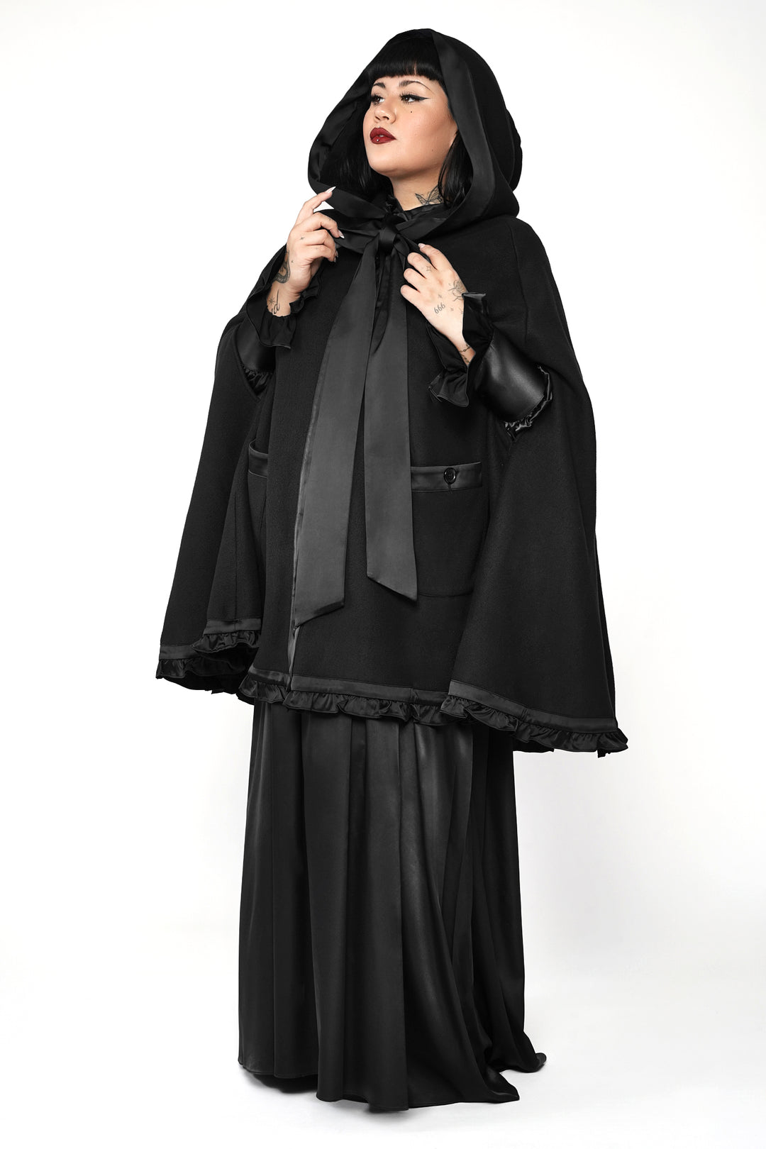 The Elizabeth Cloak | Shop Now – Blackwood Castle