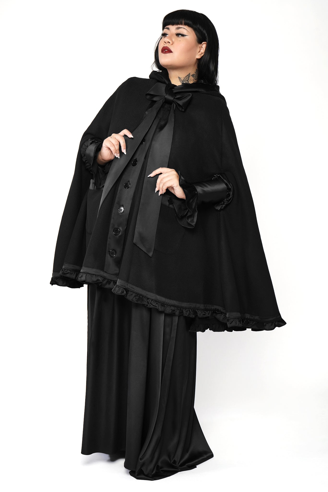 The Elizabeth Cloak - Black