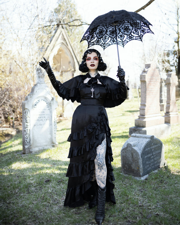 gothic style dress Victorian in Black S This Edwardian Style Gothic Long Dress is perfect for those looking to make a statement Victorian Gothic Stand Collar Lace