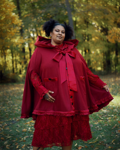 The Elizabeth Cloak - Crimson