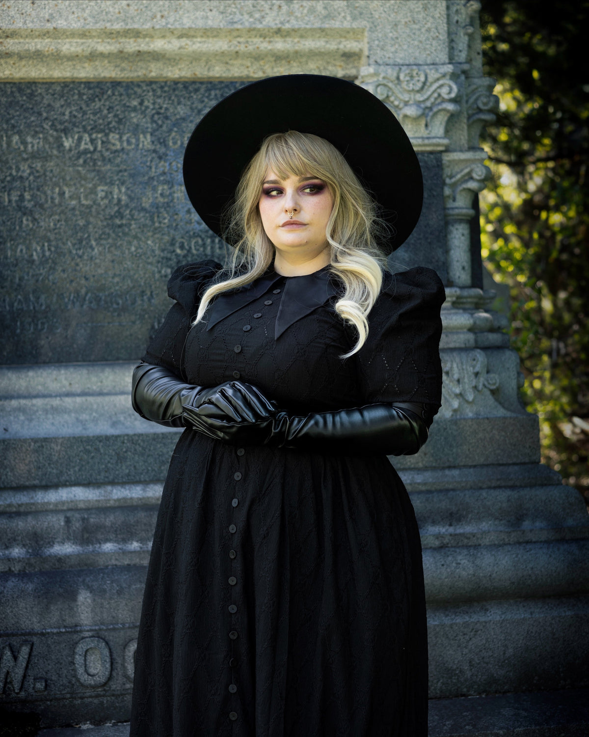 The Lucy Gloves | Black Wood Castle