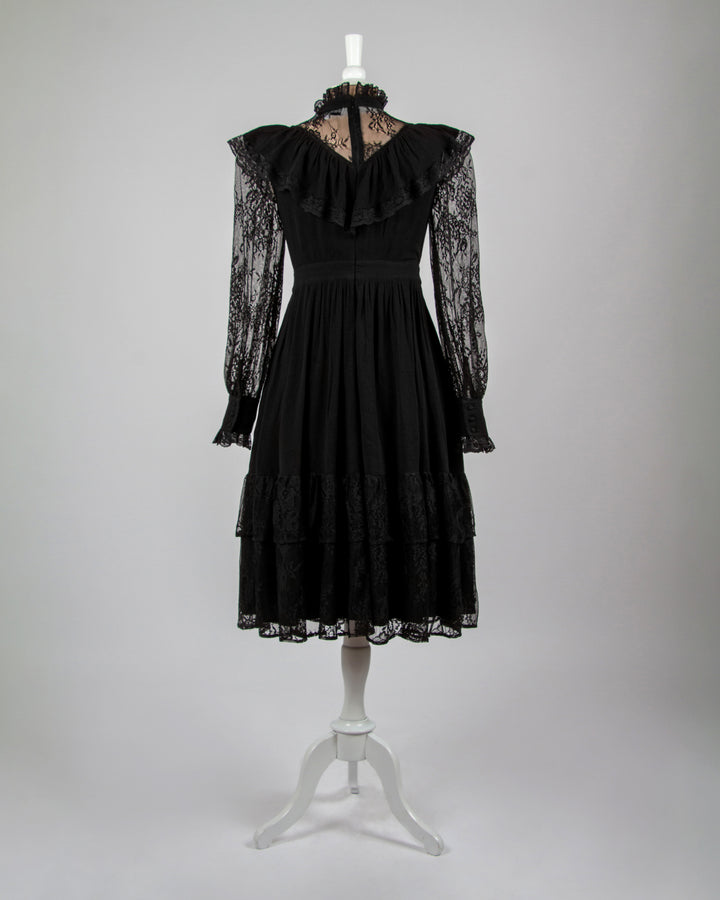 blackback-resized_70137ba9-